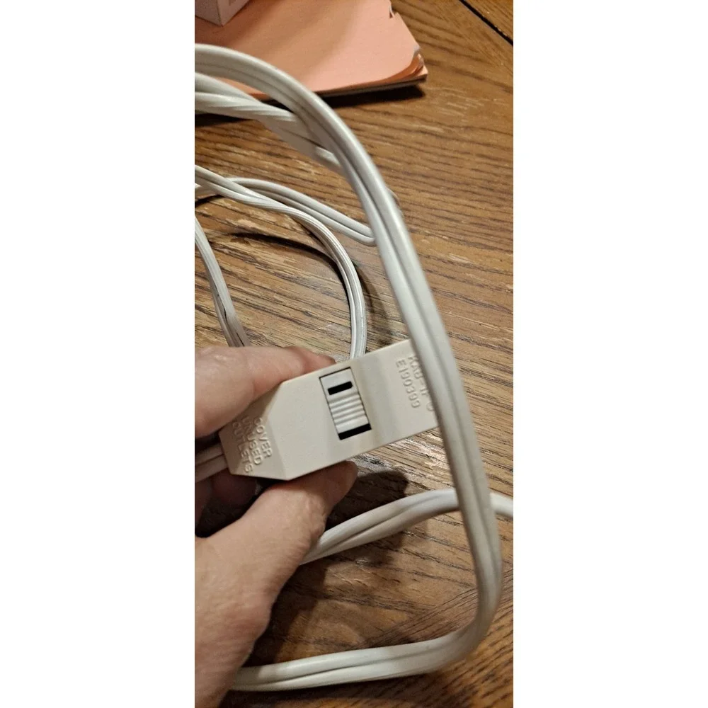 2 Small Indoor Extension Cords With 3 Sockets